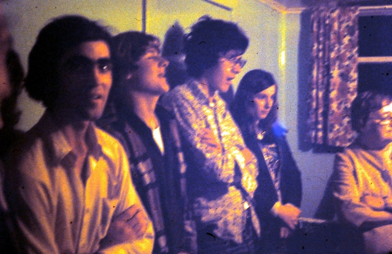 Onlookers at a 'time' in the Roche's house / Aidan O'Hara