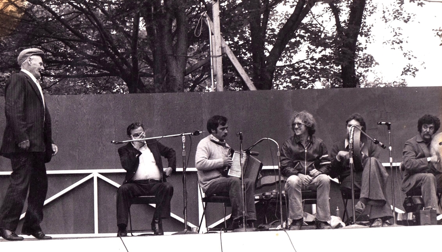 John Joe English on stage at the 1978 Newfoundland Folk Festival / Aidan O'Hara