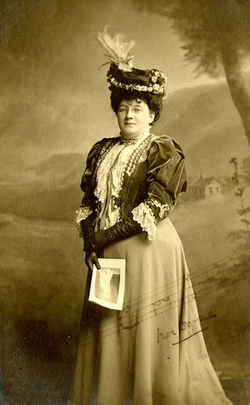 Charlotte Milligan Fox, collector / Allison photographer